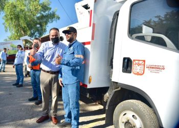 Refuerza Toño Astiazarán flota vehicular para Servicios Públicos y CIDUE