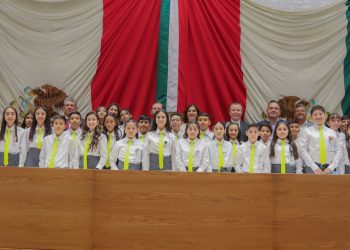 Solicitan programas de desarrollo integral para niñas y niños en el Congreso Infantil