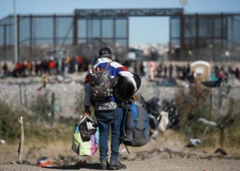 EEUU reabre cuatro pasos fronterizos con México