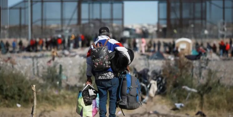 EEUU reabre cuatro pasos fronterizos con México