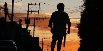 En Tulancingo, sujeto mata a balazos a una menor de edad tras incidente de tránsito
