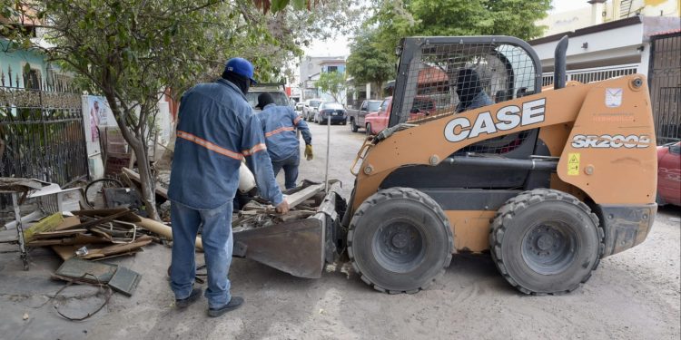 Acopia Servicios Públicos Municipales 73.5 toneladas de desechos no domésticos en colonias de Hermosillo