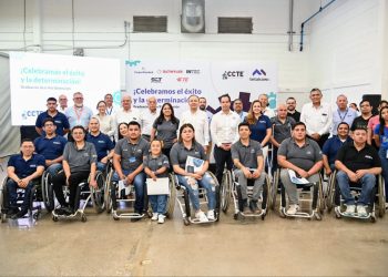 Atestigua Gobernador graduación de la novena generación del Centro de Capacitación y Talento Empresarial CCTE Tetakawi