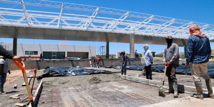 Supervisa Gobernador avances en modernización de aduana en Nogales