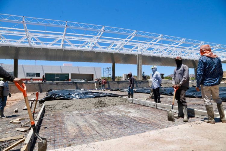 Supervisa Gobernador avances en modernización de aduana en Nogales