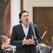 Recibe Medalla Emiliana de Zubeldía el tenor Jesús León