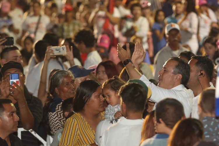 Llama Toño Astiazarán a votar por continuar cambios