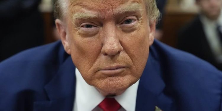 Trump lanza iniciativa de reclutamiento tras veredicto en su contra en juicio