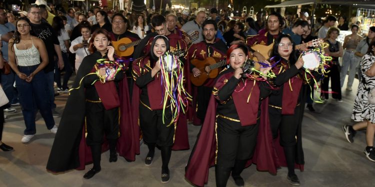 Deleitan los diferentes ritmos musicales en el segundo día de Fiestas del Pitic 2024