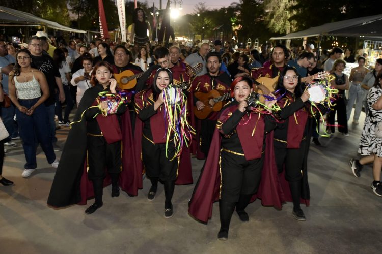 Deleitan los diferentes ritmos musicales en el segundo día de Fiestas del Pitic 2024