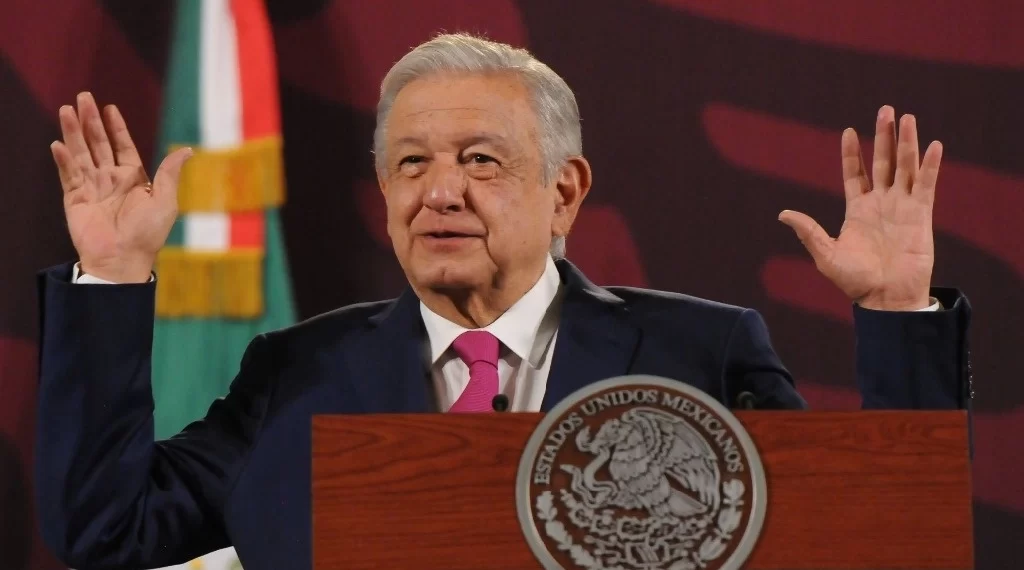 Firma AMLO decreto que crea el Fondo para Pensiones del Bienestar