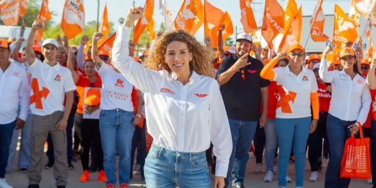 Queman autos y allanan propiedad de candidata de MC en Sonora