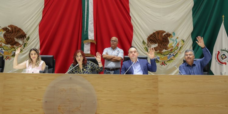 Aprueba Diputación Permanente renuncia de regidora y turna asuntos a comisiones