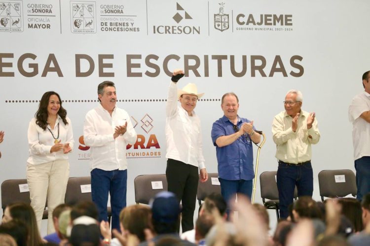 Responde Gobernador Durazo rezago de décadas en certeza jurídica a vecinos de Ampliación El Rodeo en Cajeme