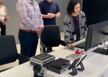 Toño Astiazarán explora en China la inteligencia artificial aplicada en seguridad y videovigilancia