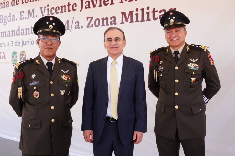 Encabeza Gobernador Durazo toma de protesta del nuevo comandante de la Cuarta Zona Militar