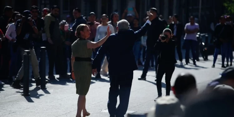En la democracia de verdad el pueblo manda; el resto es accesorio: AMLO