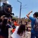 Mujer muere al tratar de tomarse una selfie al paso del Tren ‘La Emperatriz'(Video)