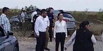 Equipo de Claudia Sheinbaum sufre accidente en carretera de Coahuila.