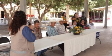 Brinda ISEA atención educativa bilingüe a miembros de la comunidad yaqui