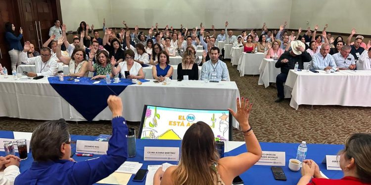 Se reúnen panistas de Sonora en sesión de Consejo Estatal