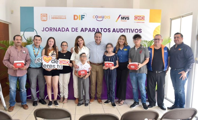 Gobierno Municipal y empresas privadas ayudan a personas con discapacidad auditive