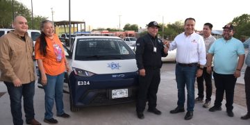 Entrega Toño Astiazarán Centro de Respuesta Inmediata en colonia Las Minitas