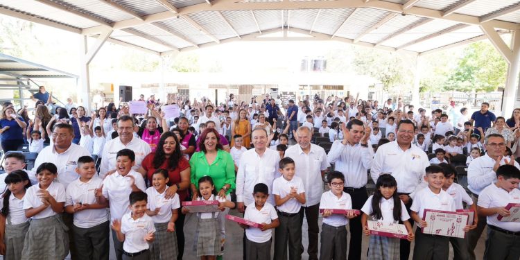 Gobernador Durazo da inicio exitoso del ciclo escolar 2024-2025 en Sonora