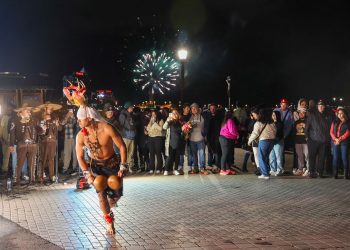 Arranca la Semana México en Canadá con la iluminación de las Cataratas del Niágara de verde, blanco y rojo