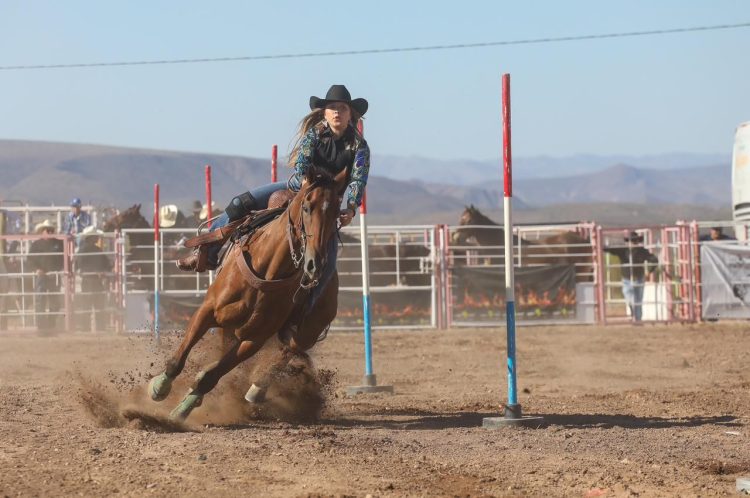 Exitosas fiestas patronales en Bavispe 2024