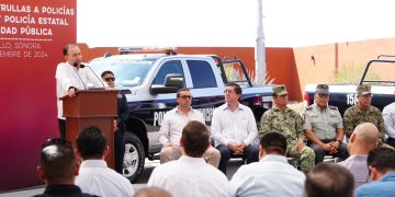 Realiza Gobernador Durazo fortalecimiento histórico en seguridad con equipamiento y entrega de patrullas