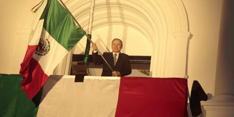 El Gobernador Alfonso Durazo da su cuarto “Grito de Independencia” ante 30 mil personas