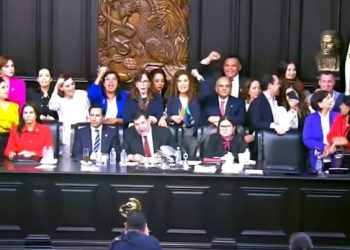 Se aprueba la reforma en el poder judicial en el Senado de México con 86 votos a favor, 41 en contra y cero abstenciones.