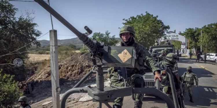 Ejército: tranquilidad en Sinaloa depende de grupos violentos