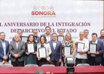 Recibe Congreso de Sonora reconocimiento al mérito archivístico