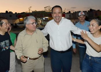 Invita Toño Astiazarán a vecinos de Villa Bonita a participar en el Presupuesto CRECES