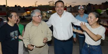 Invita Toño Astiazarán a vecinos de Villa Bonita a participar en el Presupuesto CRECES