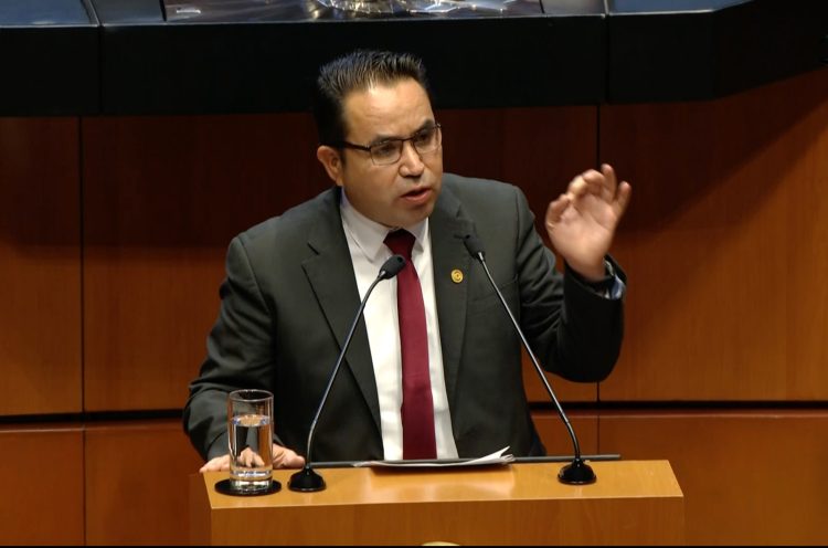 Senador Heriberto Aguilar se pronuncia a favor de las reformas al Poder Judicial en sesión del pleno del Senado