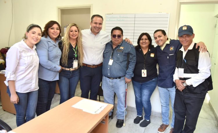 Atestigua Antonio Astiazarán jornada gratuita de esterilización de mascotas en Hermosillo