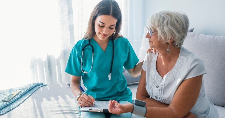 En Sonora avanza registro a Pensión Mujeres Bienestar;en curso, programa Salud Casa por Casa