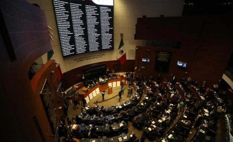 Avala Senado blindar reformas de la 4T a la Constitución