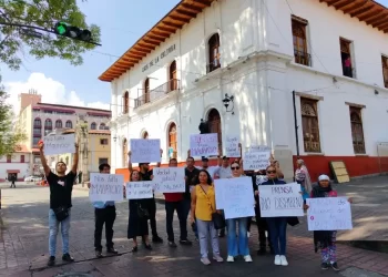 Protestan periodistas en Chilpancingo, exigen justicia para colegas abatidos