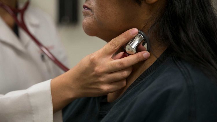 El Alzheimer afecta a la comunidad hispana en mayor medida, pero la investigación está retrasada