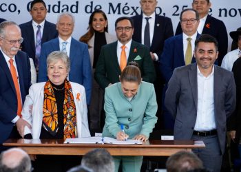Presidenta Claudia Sheinbaum, firma acuerdo por el derecho humano al agua y la sustentabilidad