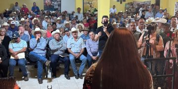 Dialoga Gobierno de Sonora con ejidatarios del Sur del Estado