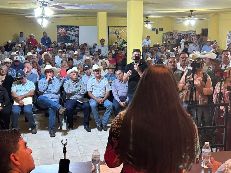 Dialoga Gobierno de Sonora con ejidatarios del Sur del Estado