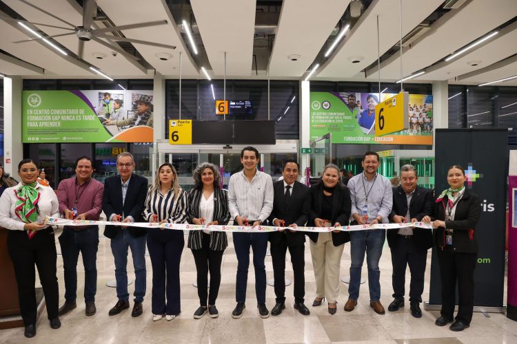 Gobernador Durazo, principal gestor para mejorar conectividad aérea: Roberto Gradillas