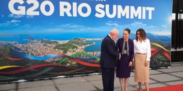 Propone Sheinbaum en G20 liberar 24 mil mdd del gasto militar para sembradores