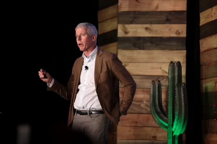 Trump nombra a Chris Wright, empresario del fracking, secretario de Energía