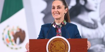 La Presidenta Claudia Sheinbaum firma decretos por los cuales se traduce a 57 lenguas indígenas